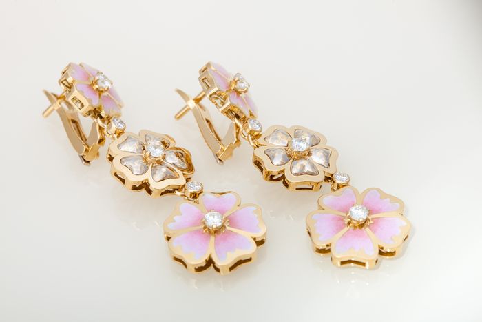 Sakura Collection