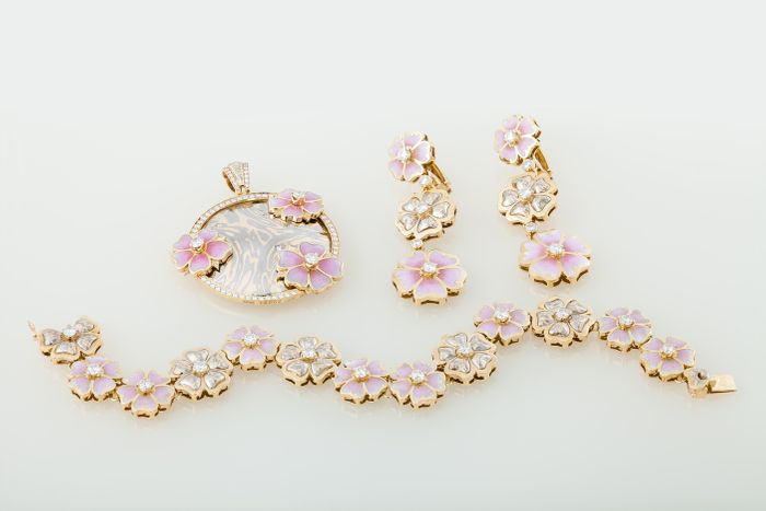 Sakura Collection