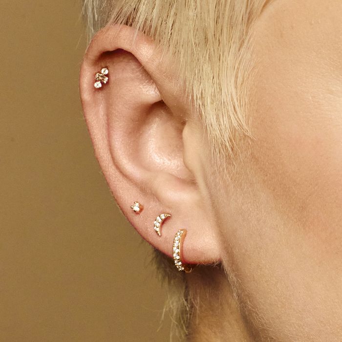 Sparkling Moon Single Flat Back Earring