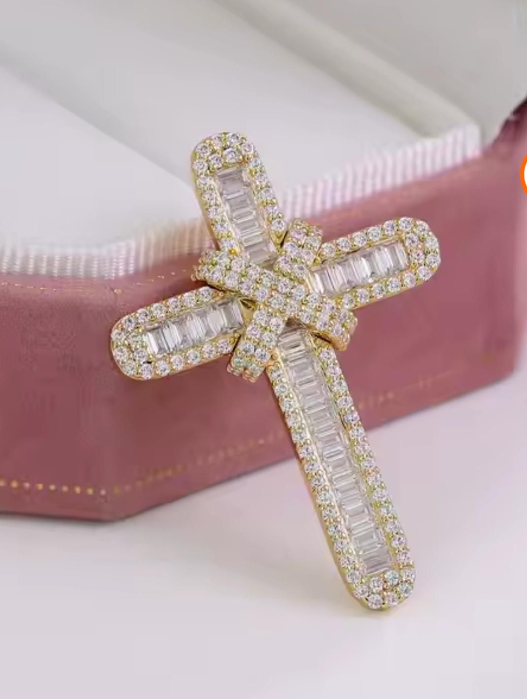UK Stockist of Diamond Tennis Bracelets | Lab, Natural & Colour Stones | 9K, 18K & Platinum | 1–30 Carats