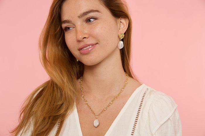 Large keishi pearl pendant on gold plated sterling silver chunky chain with silver clasp