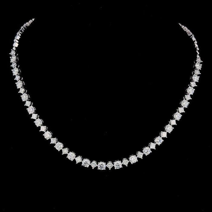 Necklace - 18 kt. White gold - 10.70ct. Natural Diamond