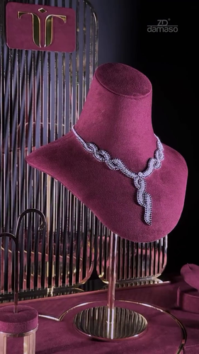Exquisite jewelry display