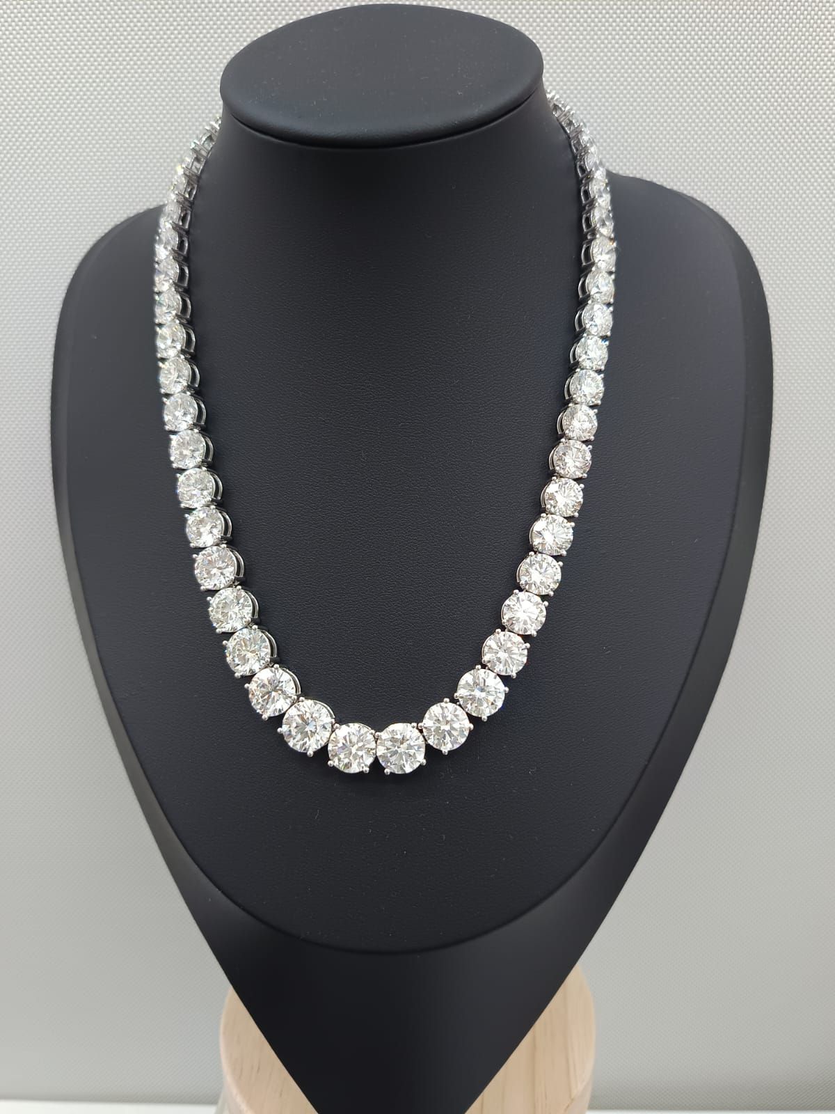 Universal Jewellery (Singapore) Pte Ltd