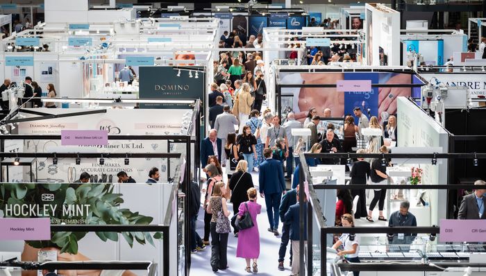 Thousands Gather for the Jewellery Show 2025 as New Gallery Level Debuts at Olympia London