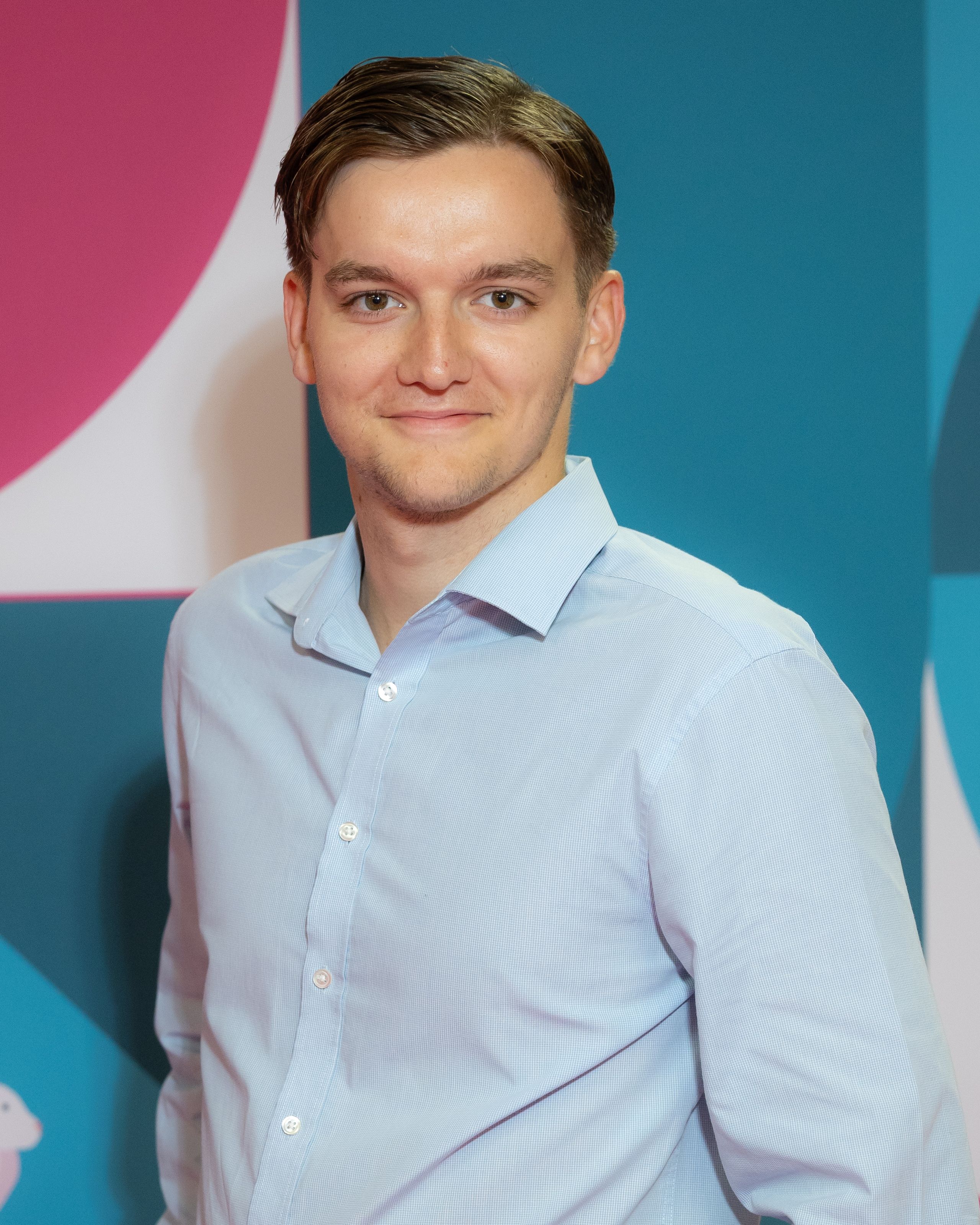 Ryan Penton Delegate Relationship Manager +44 (0)20 7348 1859 r.penton@closerstillmedia.com
