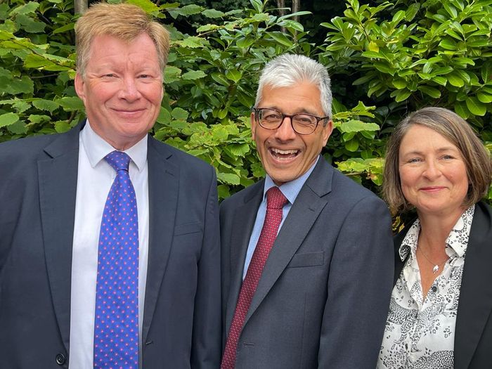 Why Use Lease UK and not your bank?