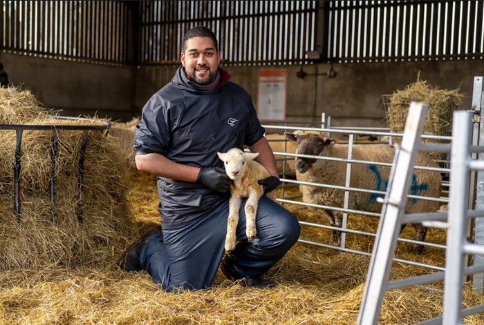 Get to know: David Charles - Discover David Charles’ Inspiring Journey