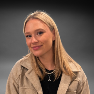 Lizzy Hughes - 