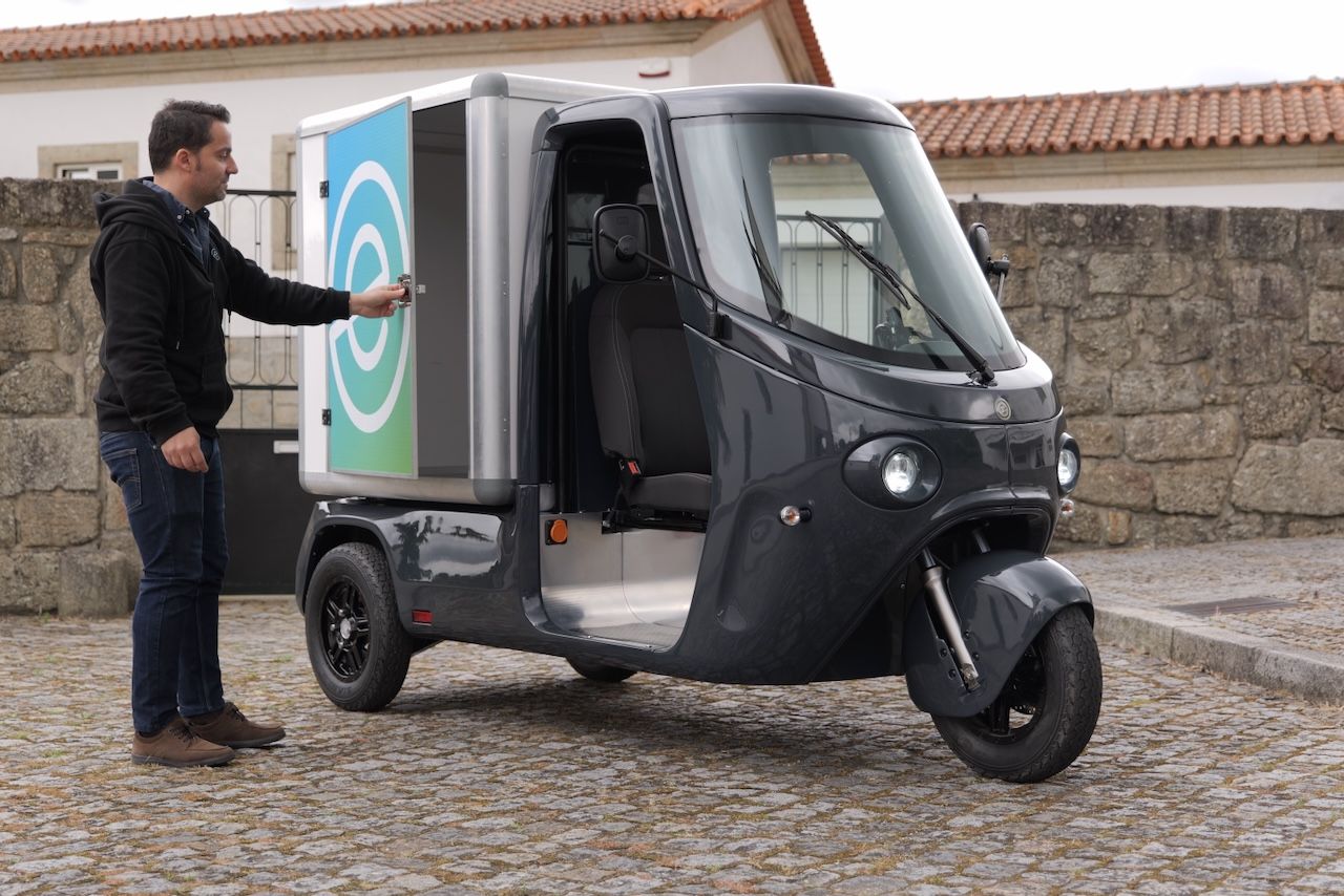 L2 SmarTuk 