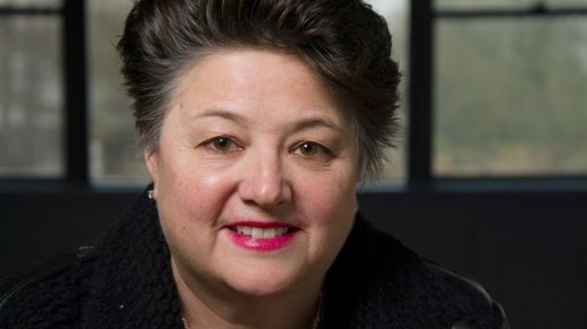 Anna Maxwell – Maxwellia CEO – Interview