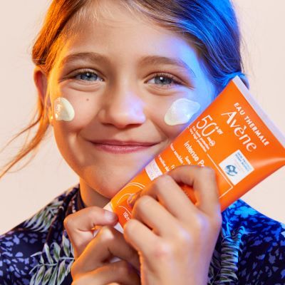 Come rain or shine, shield against harmful rays with Avène intense protect SPF50+