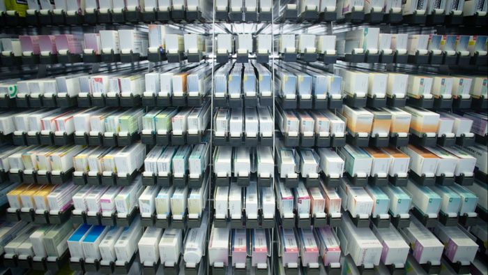 RoboPharma Automated High Speed Dispensing Robot
