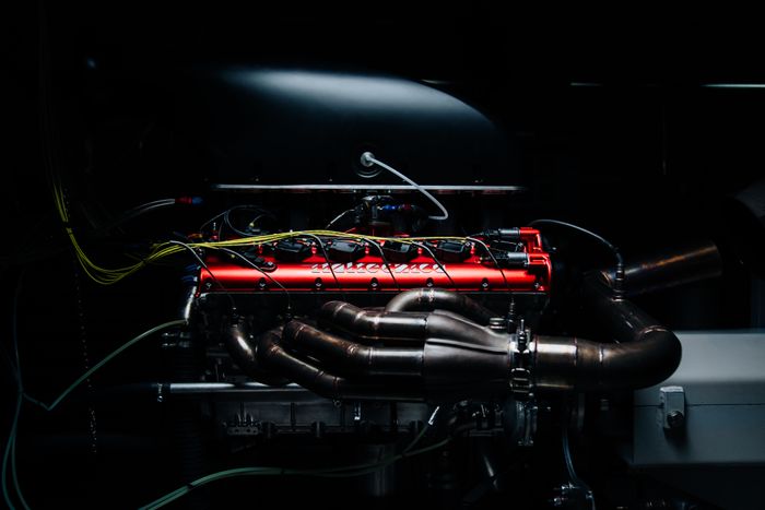 Orion V12 — A Return to Pure Mechanics