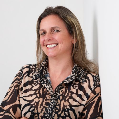 Lisa McKinnon - Today's Dental