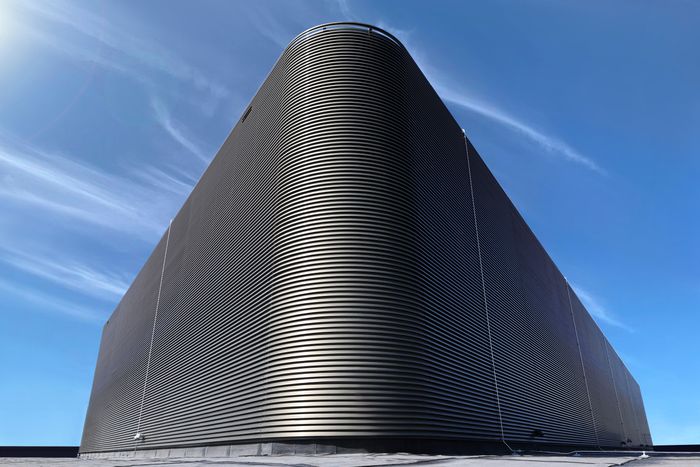 Renson as a full partner in functional façade architecture