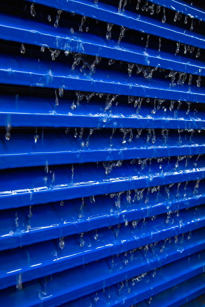THE CHALLENGE OF SUSTAINABLE DATA CENTER DESIGN