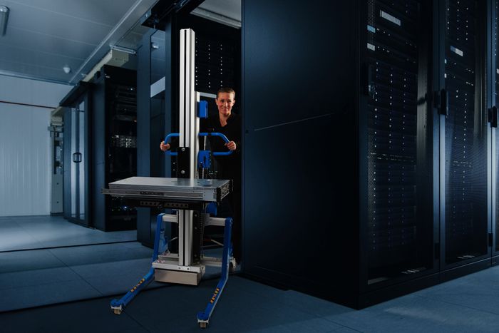 Innovative Server-Handling Hebelifte präsentiert PRONOMIC auf der TECH SHOW Frankfurt