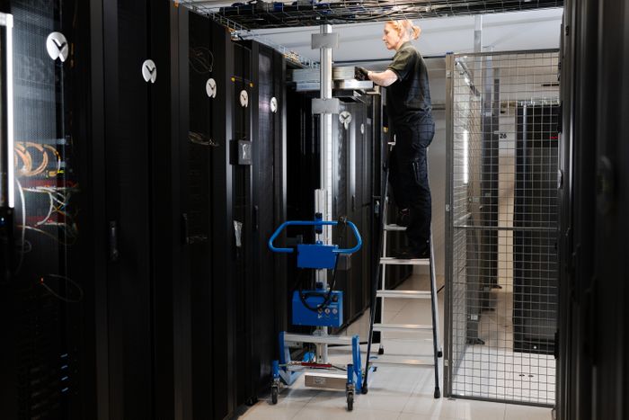 PRONOMIC startet DATA CENTRE-Webseite und präsentiert ergonomische Hebelösungen auf der DATA CENTRE WORLD Frankfurt