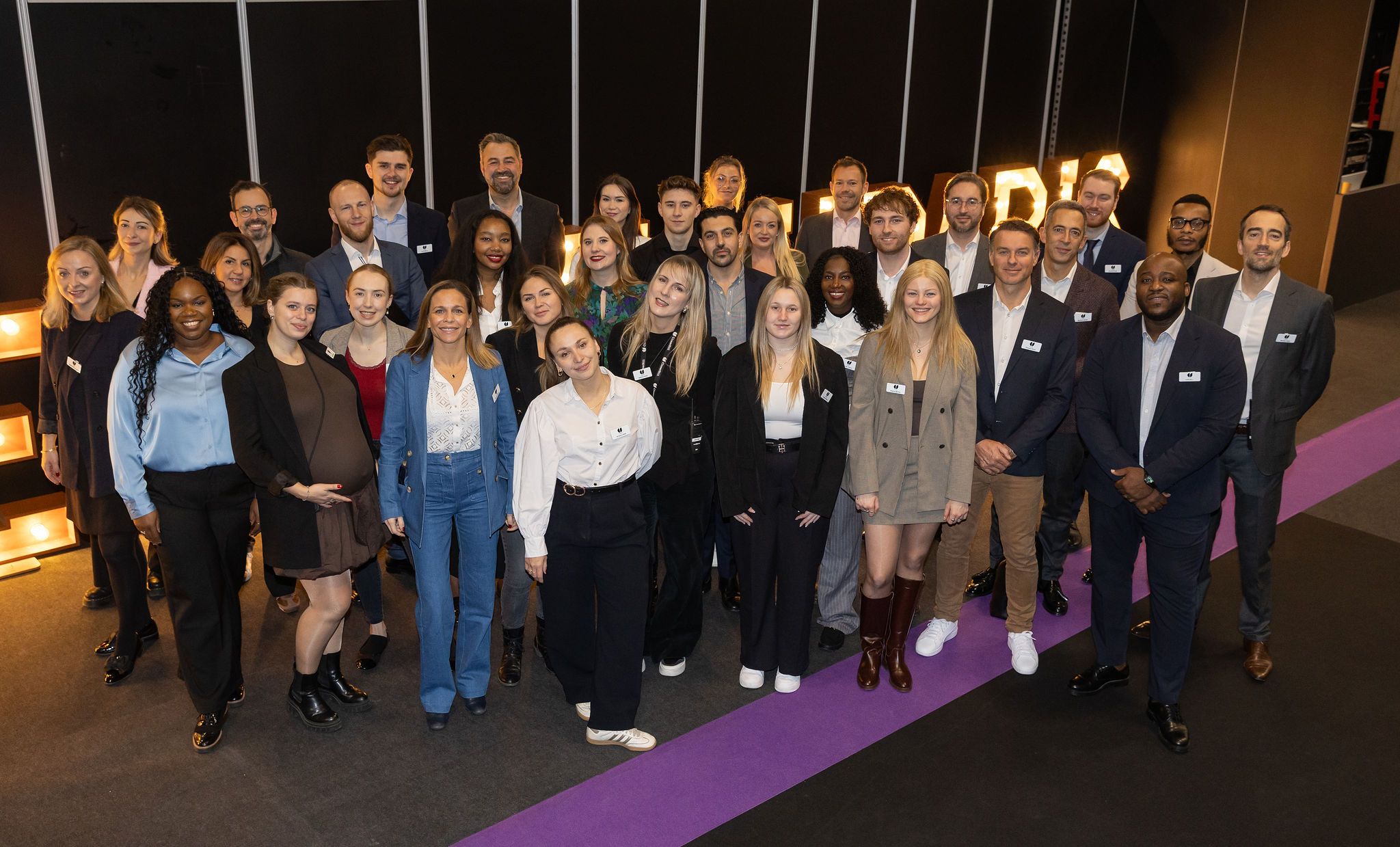 Photo d'equipe au Tech Show Paris 2025