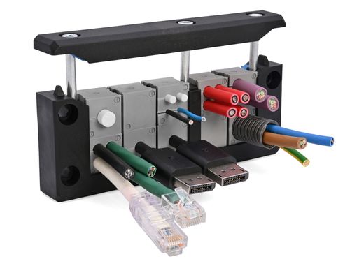 PASSE-CÂBLES EWO POUR SIMPLIFIER LE CÂBLAGE DES TABLEAUX ÉLECTRIQUES