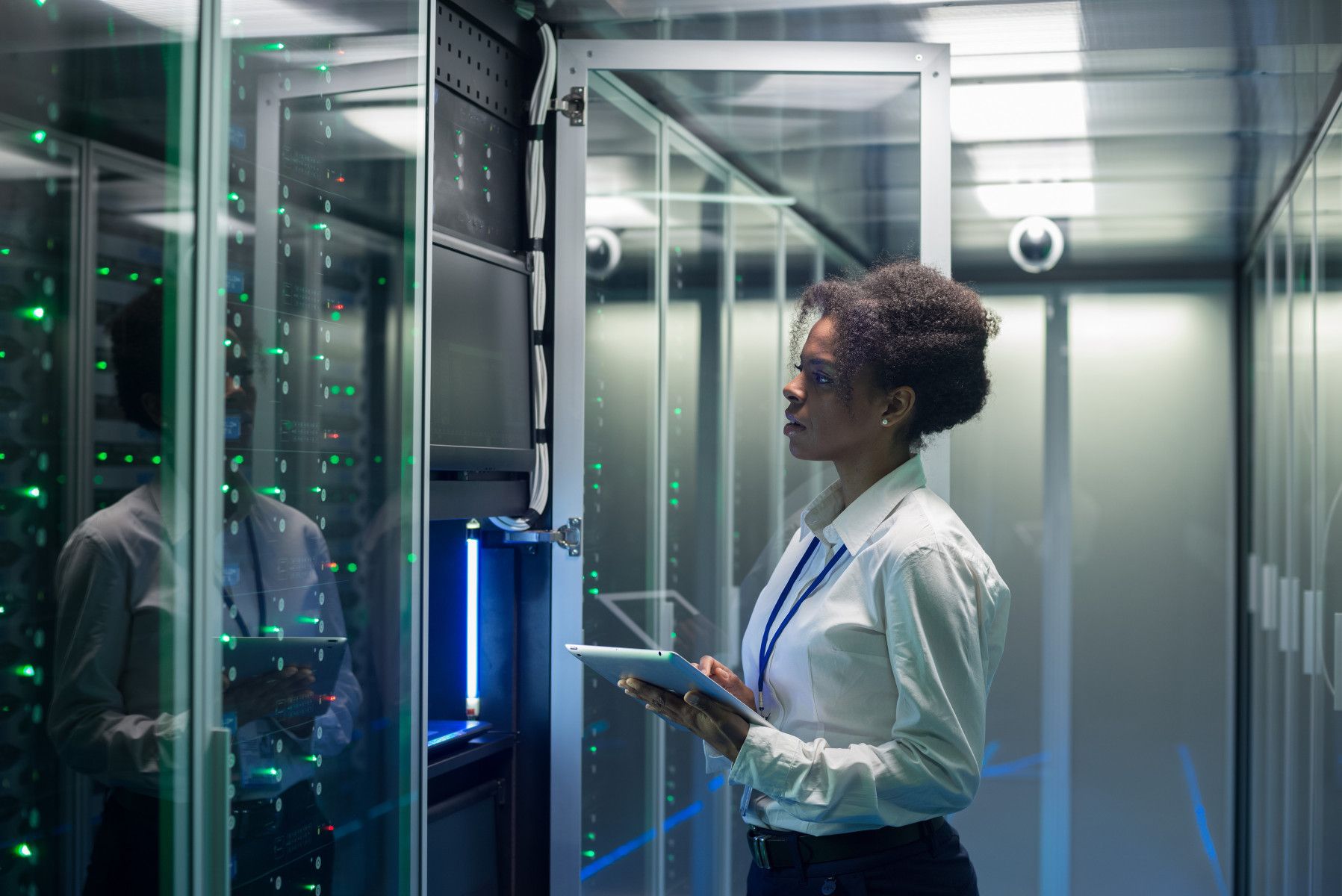 Kuehne+Nagel introduces a server and data centre logistics solution for the cloud infrastructure sector