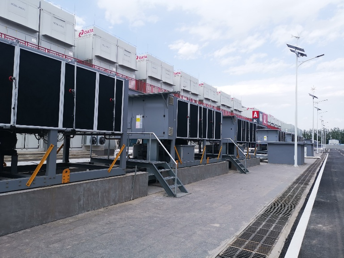 In-depth Centrifugal Atomization Energy-Saving Technology | Tianlai Energy-Efficiency Empowers Data Centers in PUE Reduction and Stable Operation