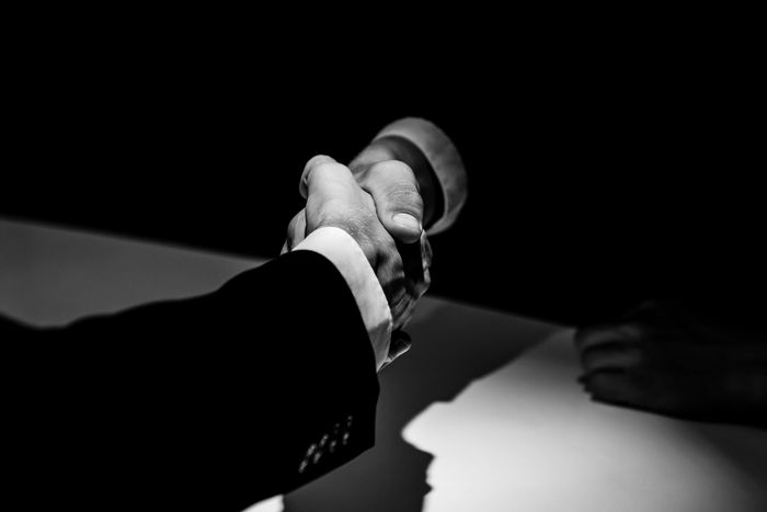 Choosing the Right Broker: A Critical Decision for Sellers