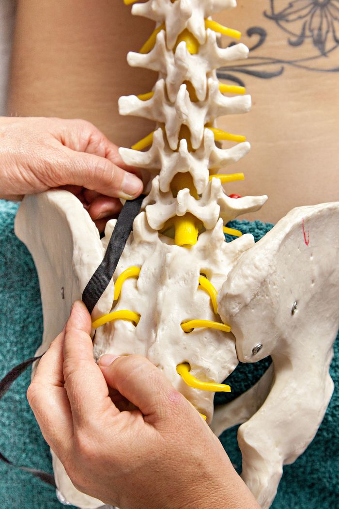 Free Lesson! Treating Low Back Pain with Jing Magic