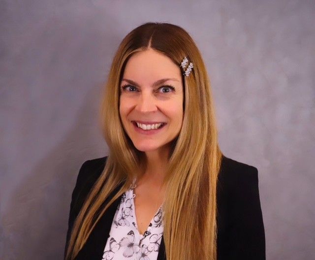 Jen Donovan Headshot