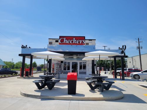 Checkers & Rally's Signs Three Deals to Grow in Three States | QSR magazine