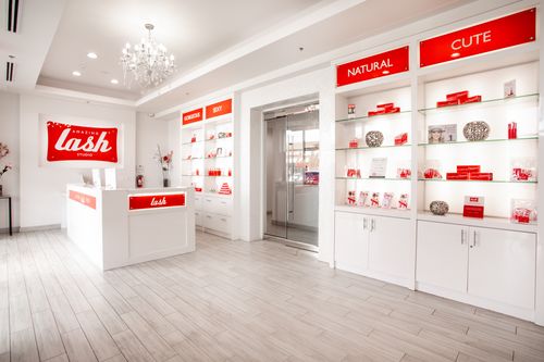 Amazing Lash Studio