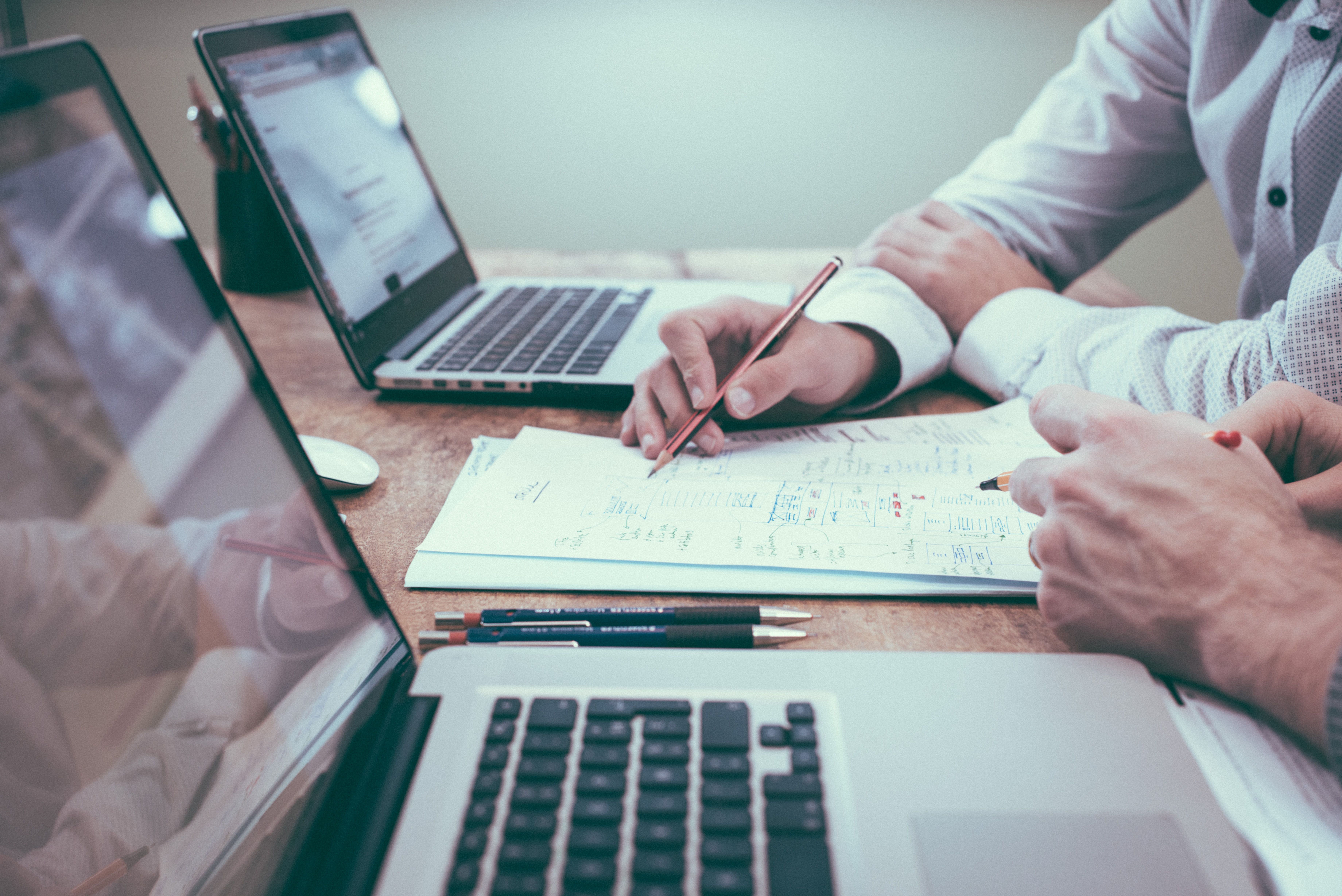Why and How to Hire a Franchise Lawyer