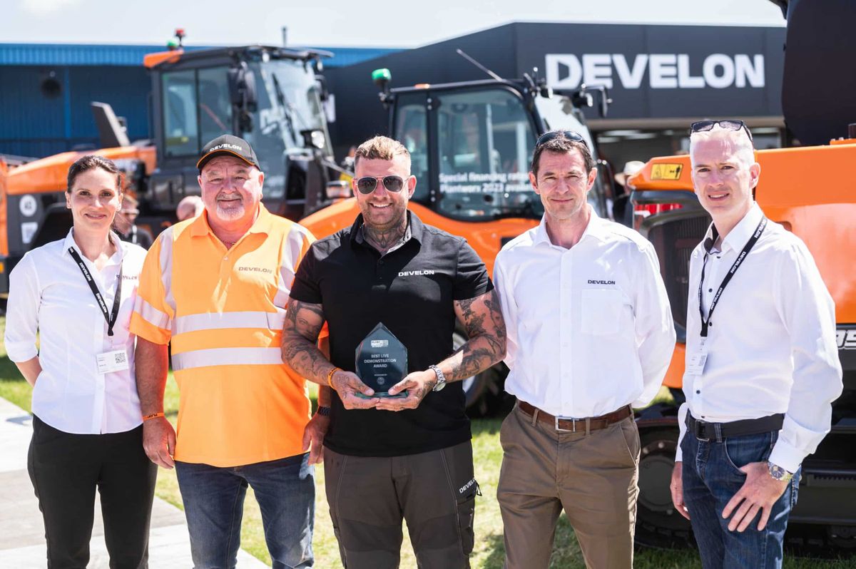 Develon wins Best Use of Live Demonstration Award at Plantworx