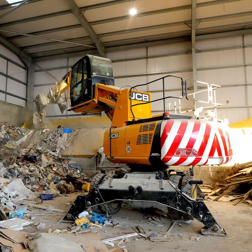 JCB JS20 boosts productivity at WRC Recycling