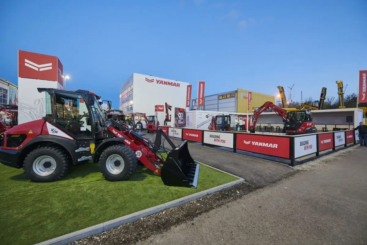 Yanmar CE EMEA paints the town ‘Premium Red’ at Plantworx 2023