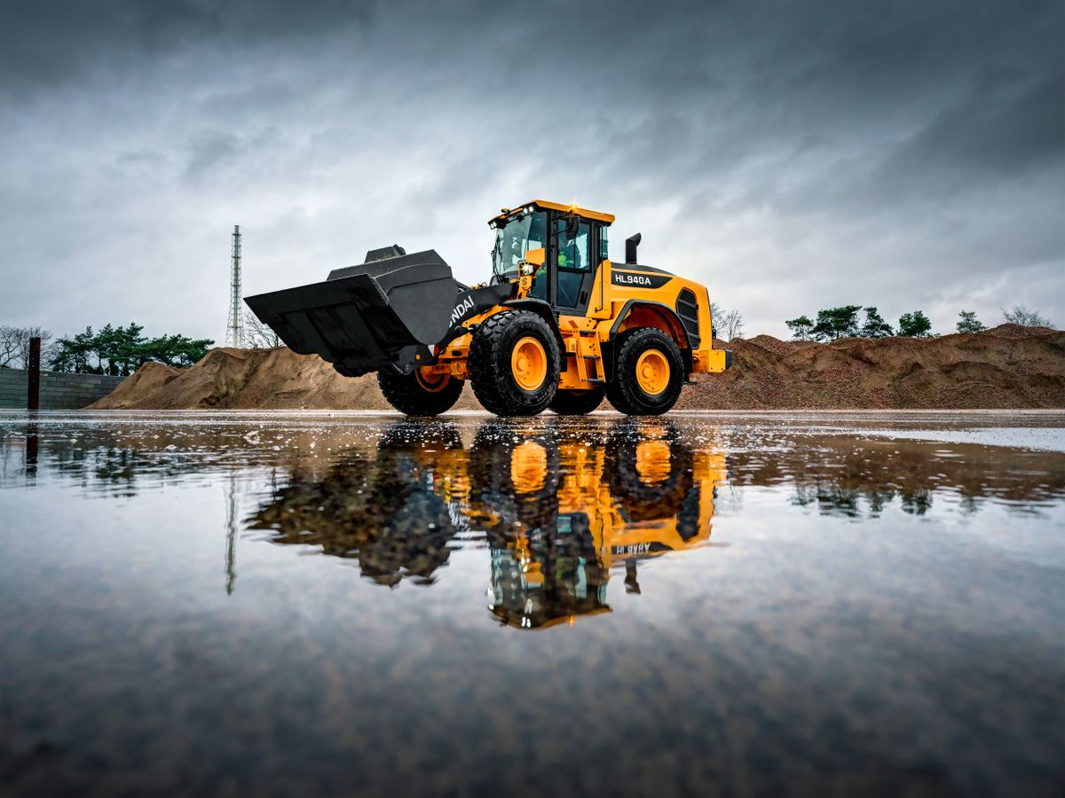 HYUNDAI UPDATES WHEEL LOADERS WITH EDITION 25 MODELS