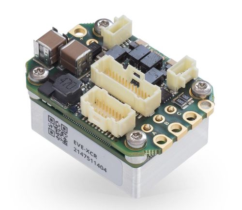Powerful and compact Everest XCR servo drive for robotics applications