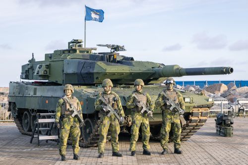Estonia to discuss military defence facilities with Latvia, Lithuania