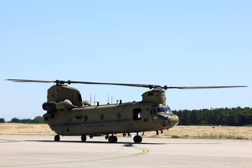 Berlin plans to spend 8 billion euros in package for 60 Boeing Chinook helicopters