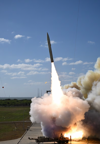 US Army Successfully Tests New Hypersonic Missile