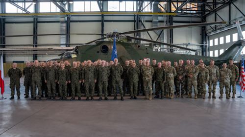 US Shares Apache Expertise With Polish Counterparts