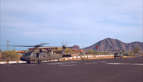 US Army Sends Helicopter Teams To Help Fight California Wildfires