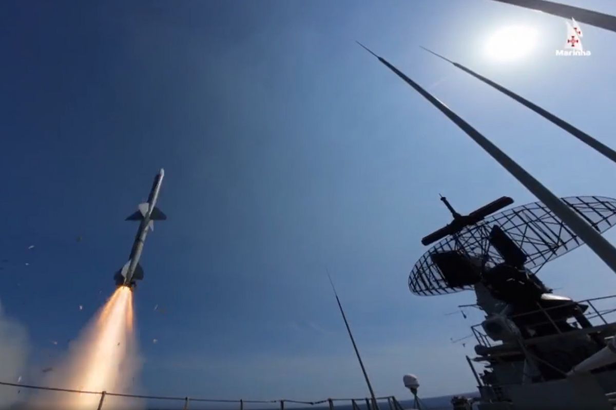 NRP Bartolomeu Dias firing an anti-aircraft missile at a drone.