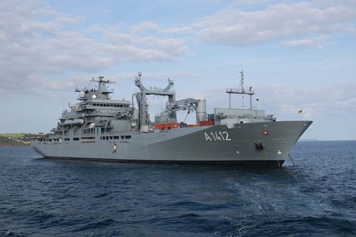 Extending Hans across the ocean Royal and German Navies step up training ties