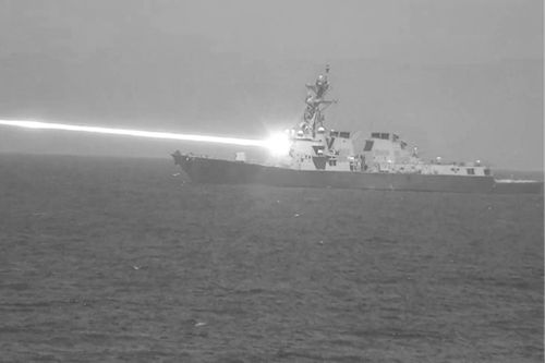 Pentagon Publishes Image Of Directed Energy Weapon Test