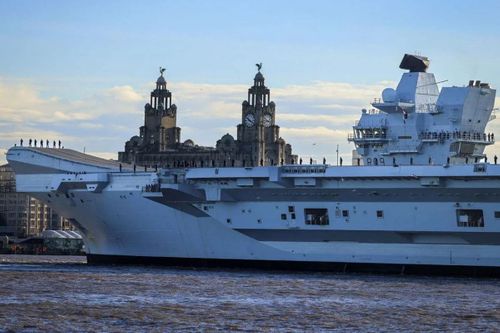 Storm Darragh Fails To Dampen Spirits On Flagship Visit