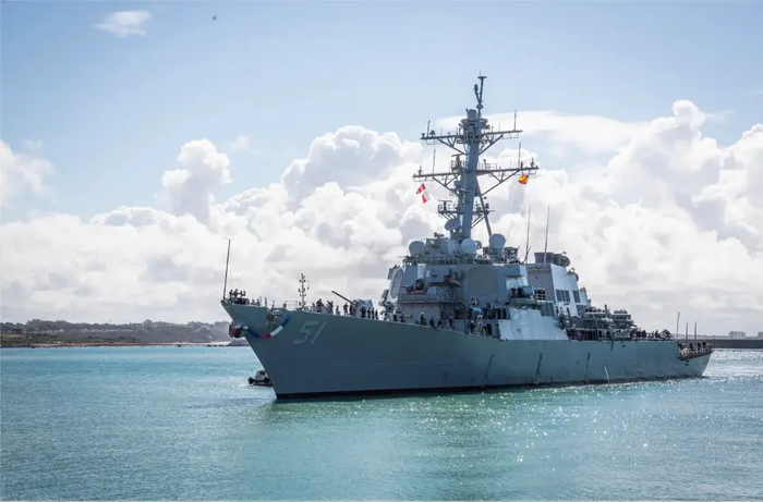 USS Arleigh Burke (DDG 51) Receives Service Life Extension