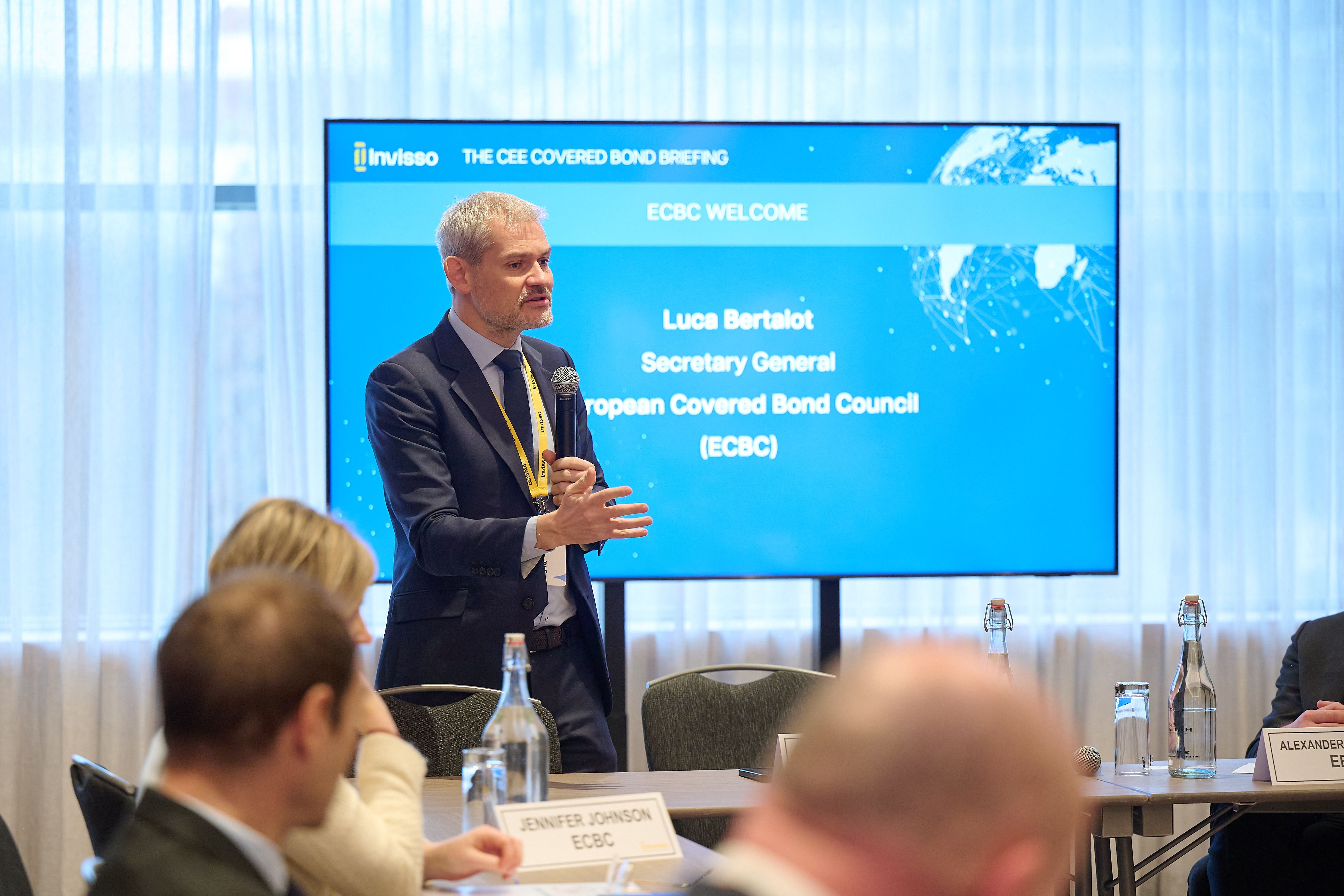 Cover bond briefing