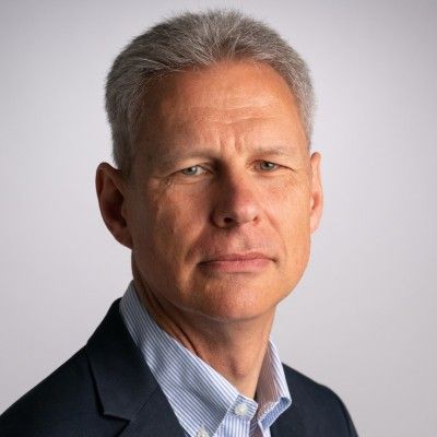 Speaker profile image for Yuri Bender